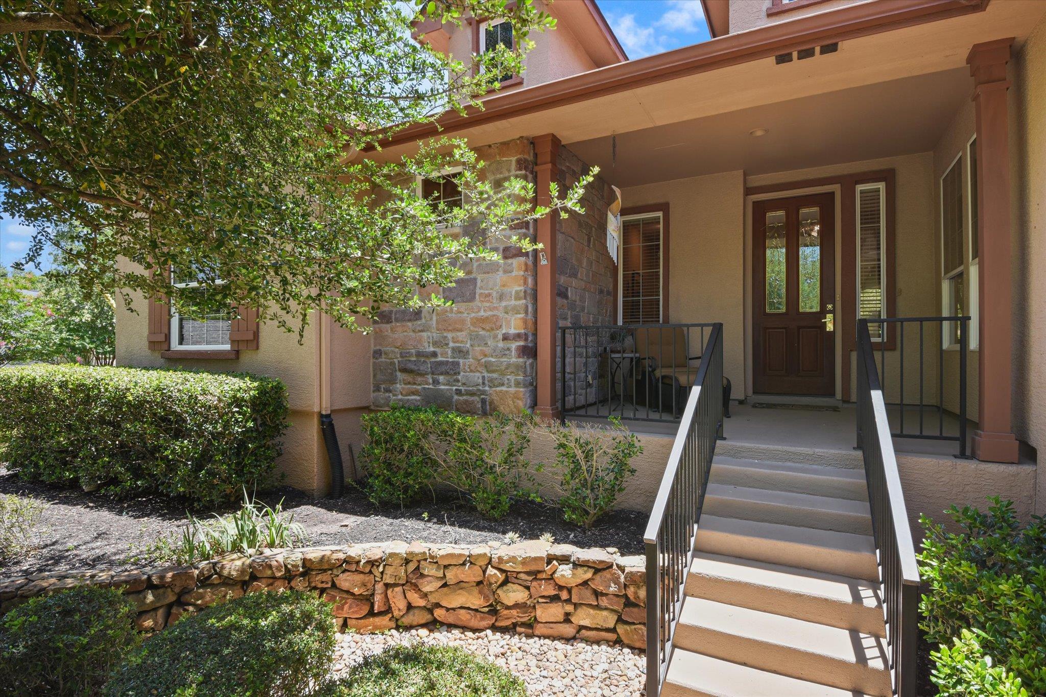 101 Rockrose CT