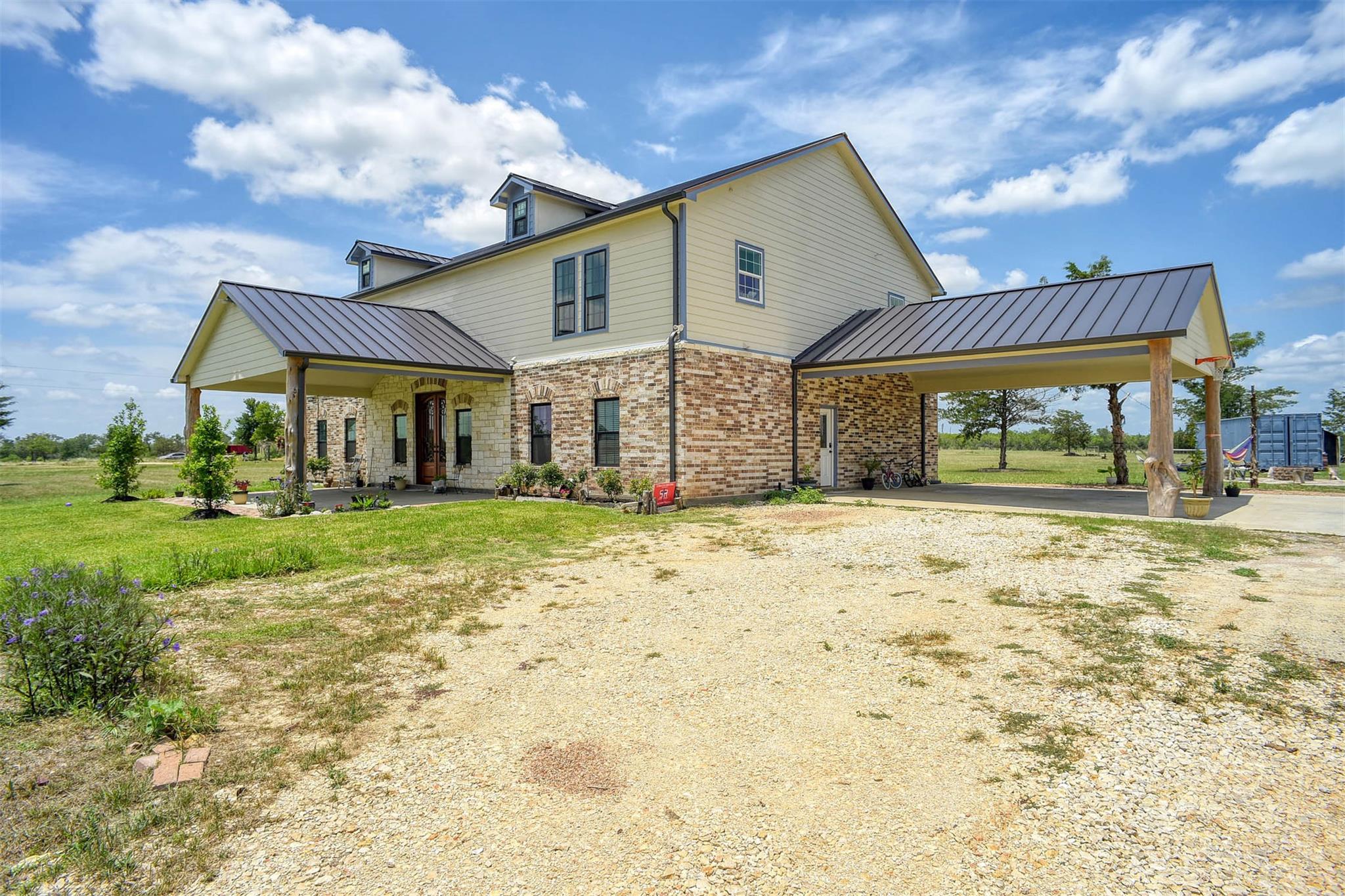 626 Sparta Field RD