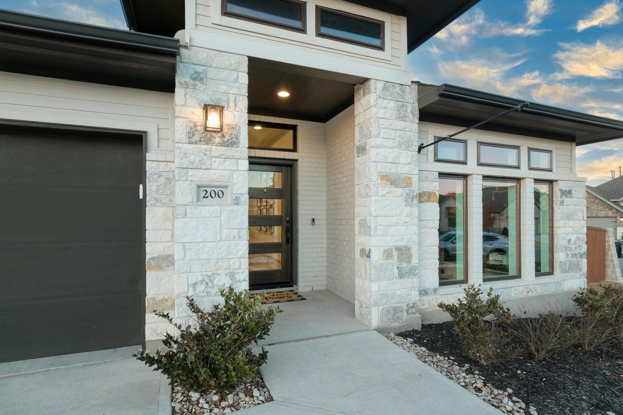 200 Coronella DR