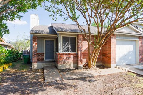 Photo of 1205 Hyridge ST, Round Rock, TX 78664 (MLS # 2699486)