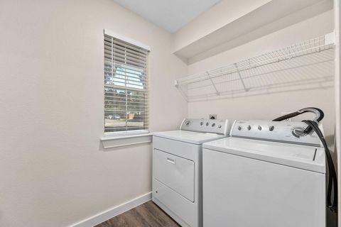 Tiny photo for 11116 Jim Thorpe LN, Austin, TX 78748 (MLS # 4121256)