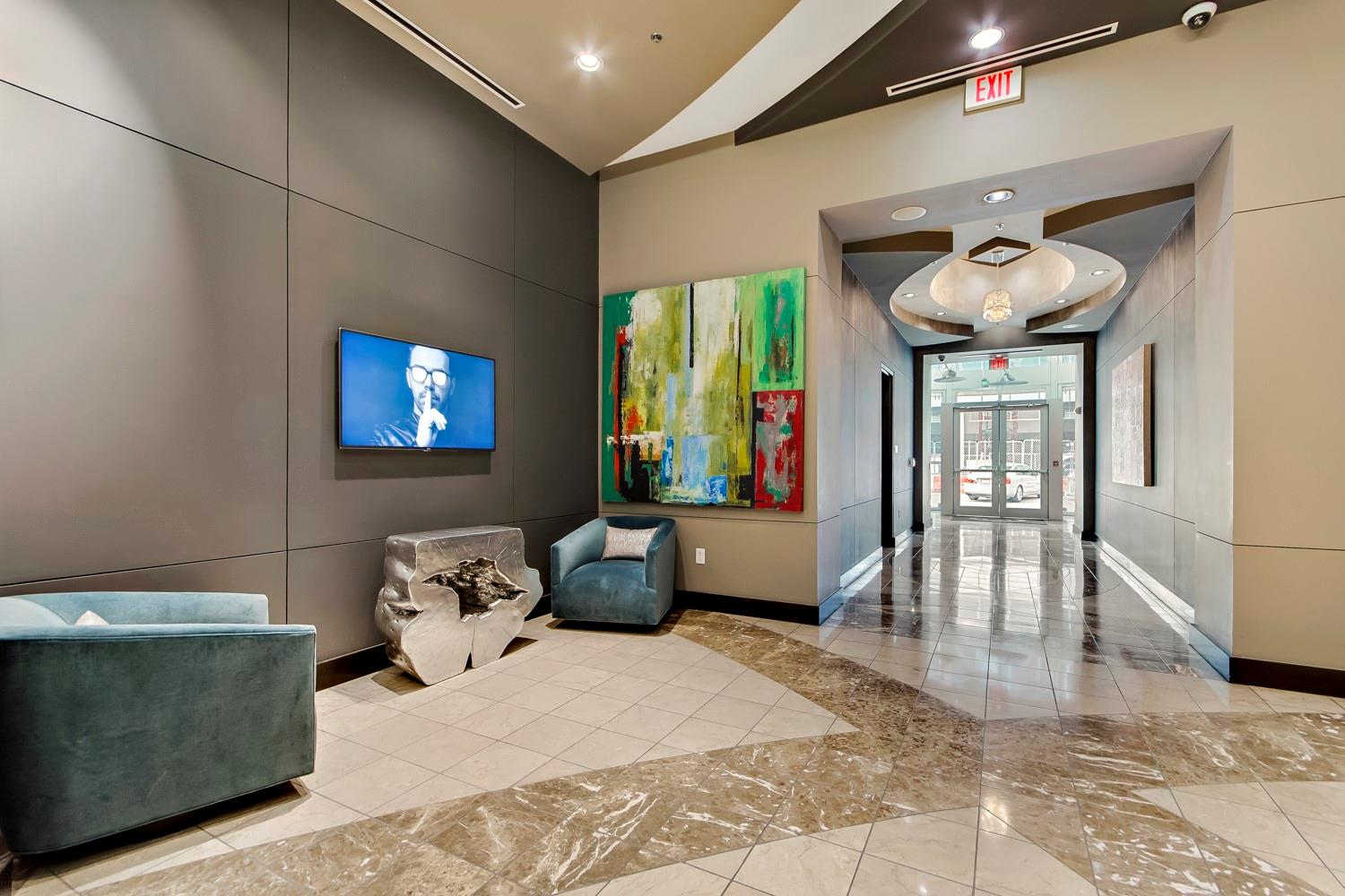 360 Nueces ST 3406