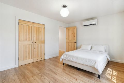 Tiny photo for 1176 Graham ST, Austin, TX 78702 (MLS # 8155084)