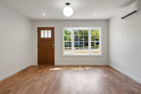 Tiny photo for 1176 Graham ST, Austin, TX 78702 (MLS # 8155084)