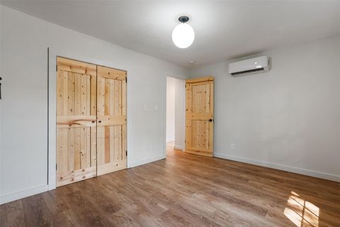 Tiny photo for 1176 Graham ST, Austin, TX 78702 (MLS # 8155084)