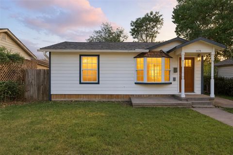Photo of 1176 Graham ST, Austin, TX 78702 (MLS # 8155084)
