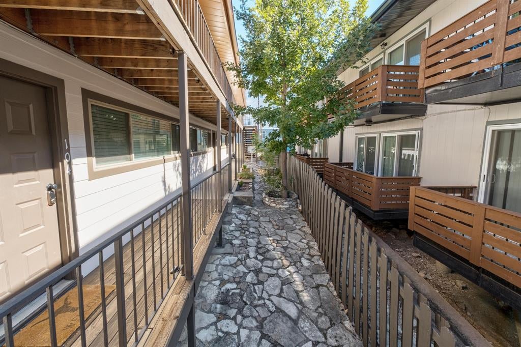 2404 Longview ST 105