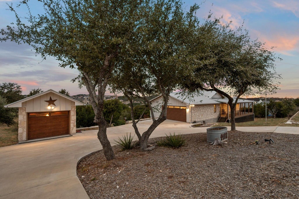 Photo of 4408 Hennig DR, Austin, TX 78738 (MLS # 1057880)