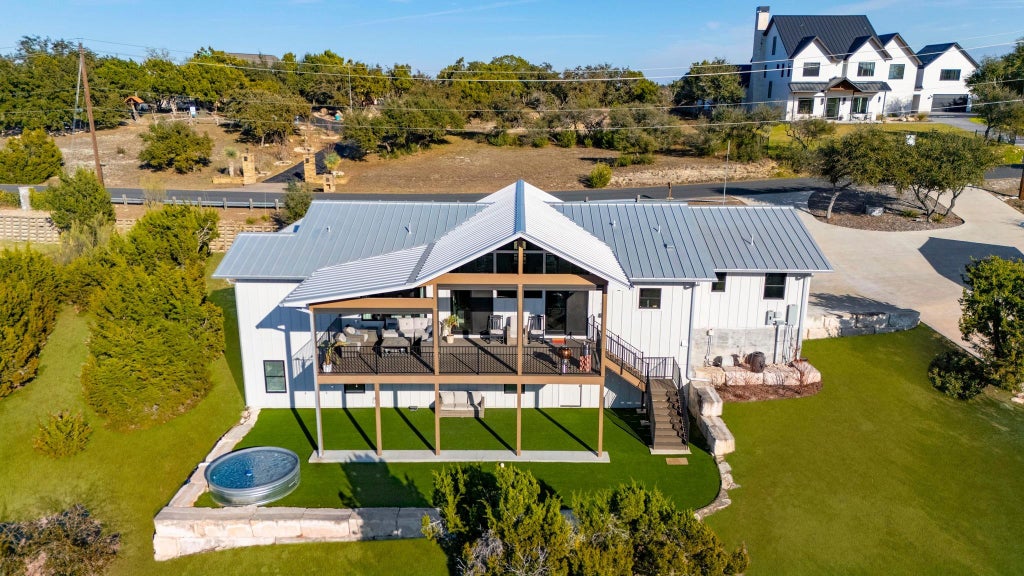 Photo of 4408 Hennig DR, Austin, TX 78738 (MLS # 1057880)