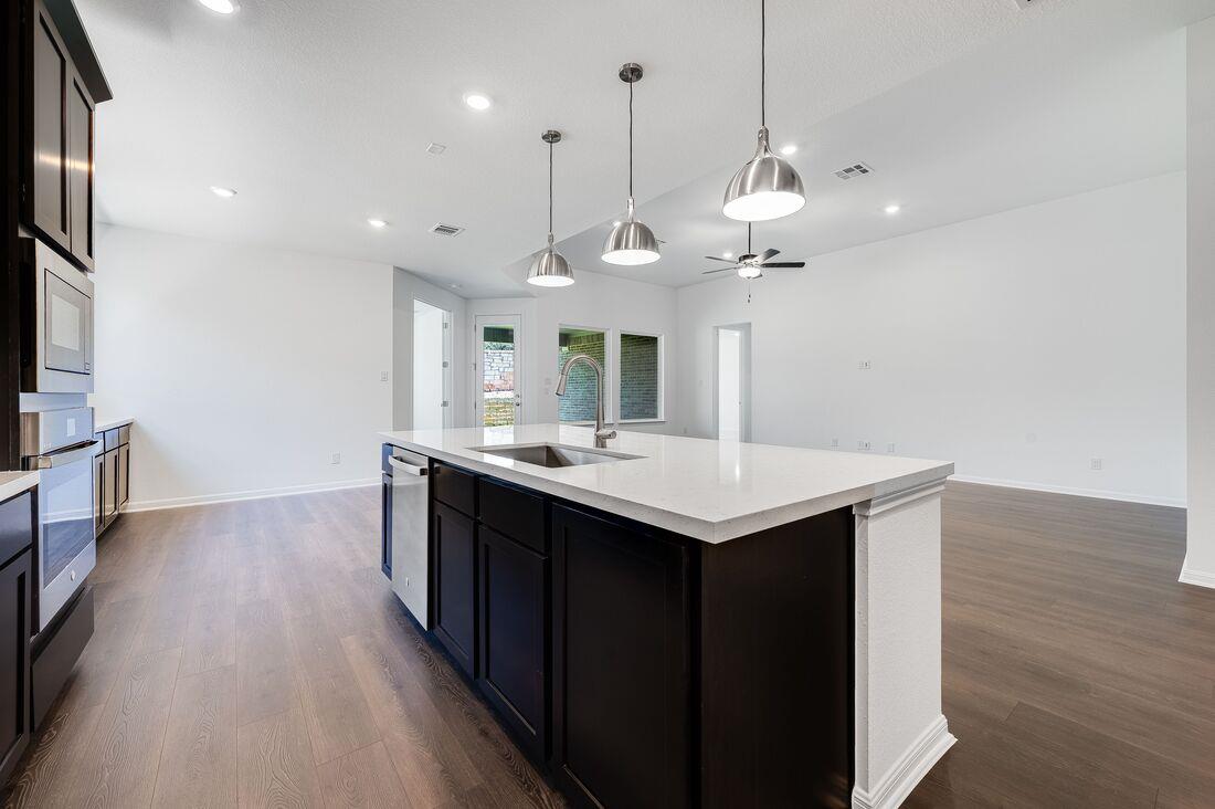 1408 Caylea Bluff LN