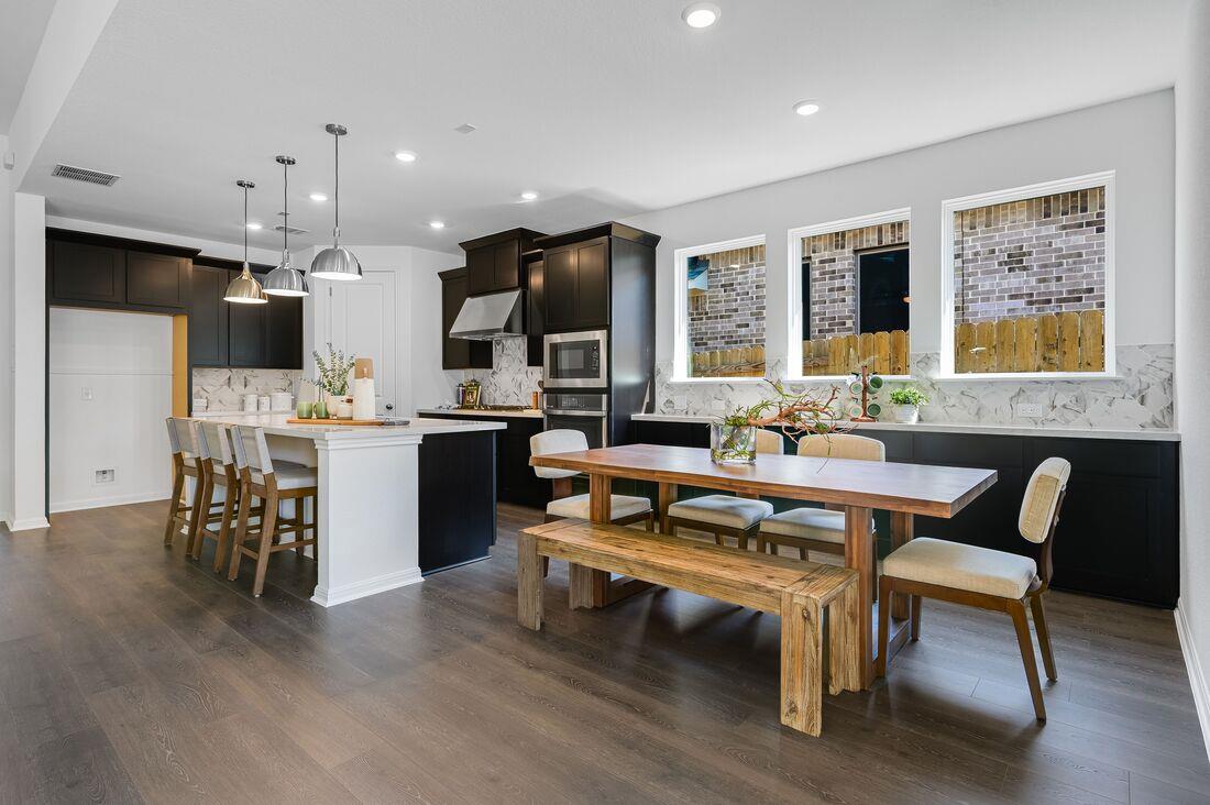 1408 Caylea Bluff LN