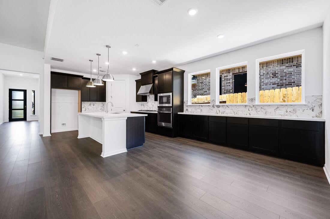 1408 Caylea Bluff LN