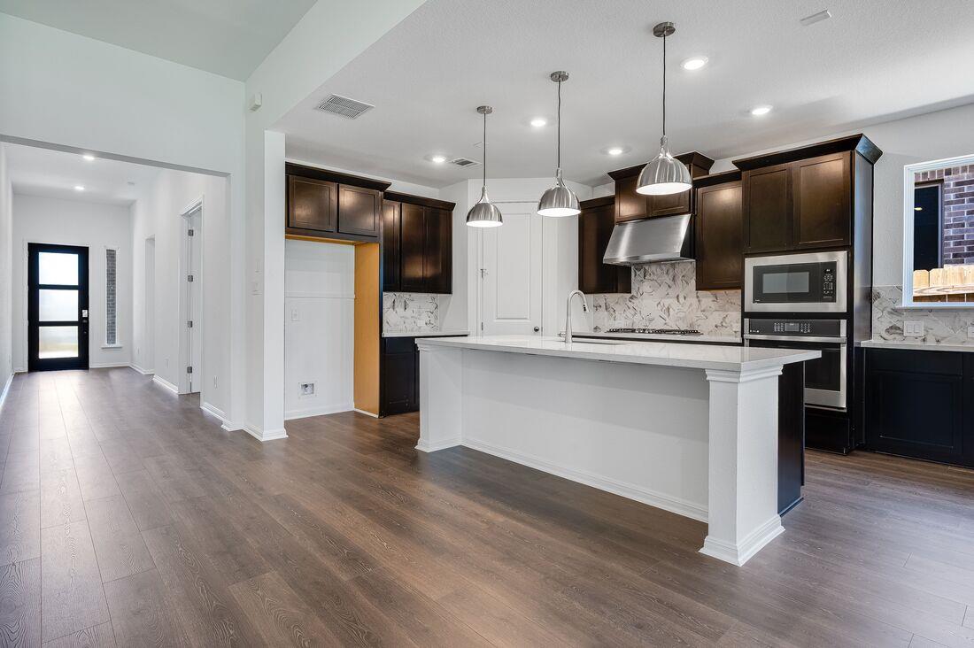 1408 Caylea Bluff LN
