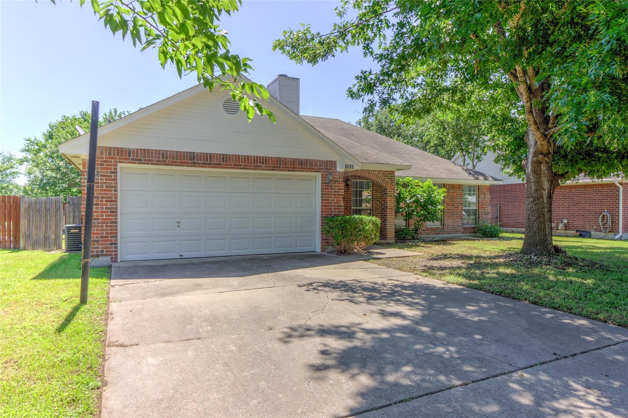 1908 Quail Valley DR