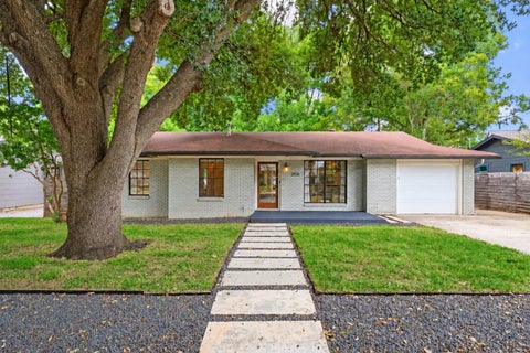 Photo of 2506 East Side DR, Austin, TX 78704 (MLS # 3308256)