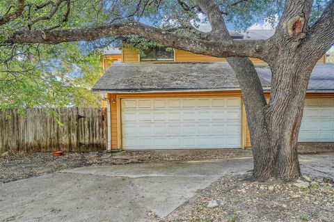 3201 Twinberry CV B Austin TX 78746