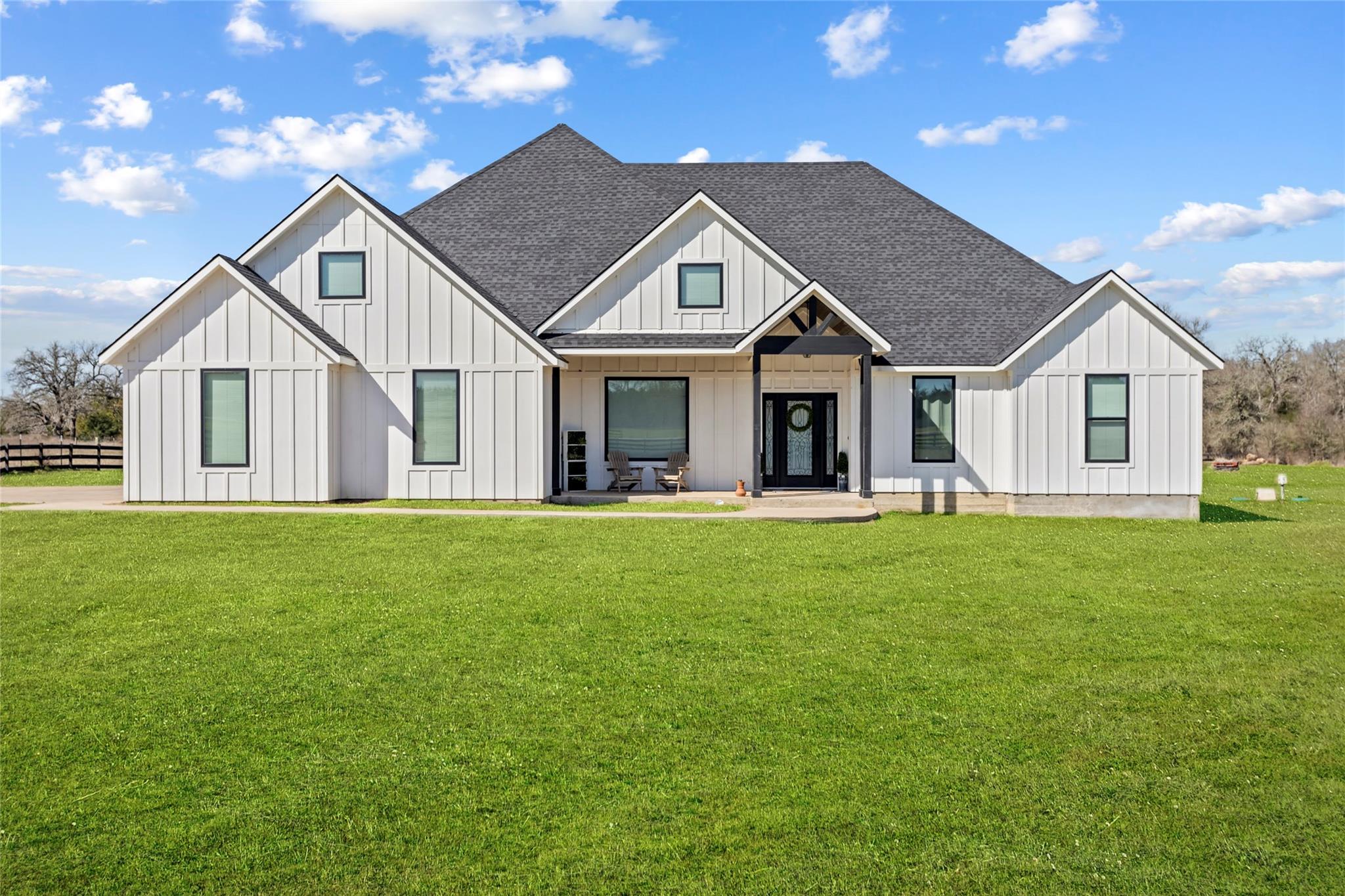 4346 W HWY 21