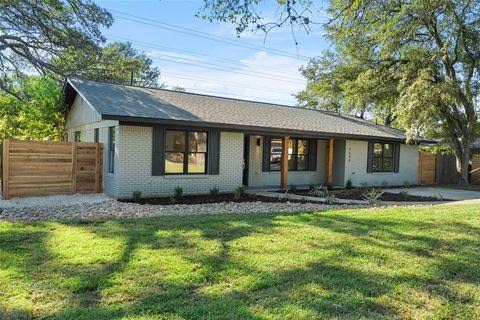 Photo of 4600 Frontier TRL, Austin, TX 78745 (MLS # 7848510)