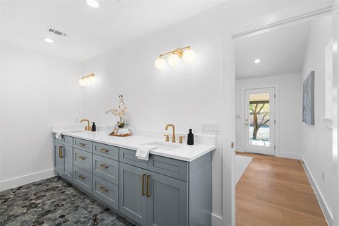 Tiny photo for 4600 Frontier TRL, Austin, TX 78745 (MLS # 7848510)