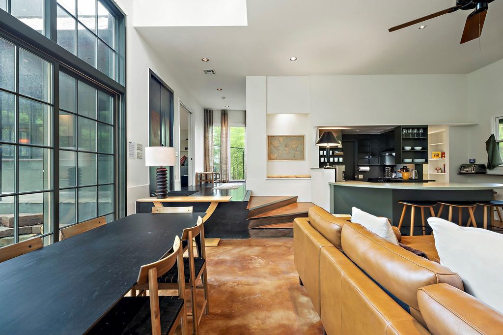 Photo of 707 San Marcos ST, Austin, TX 78701 (MLS # 4203049)