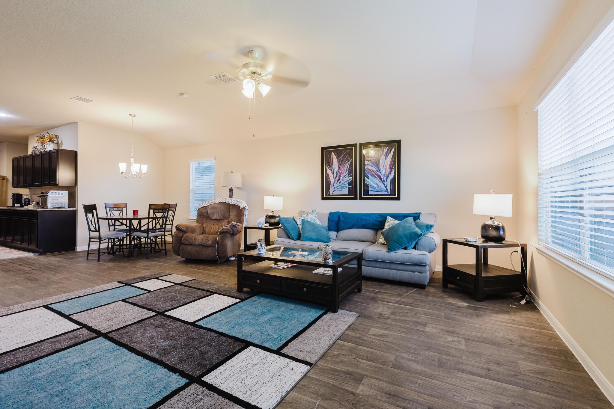 115 San Bernard TRL