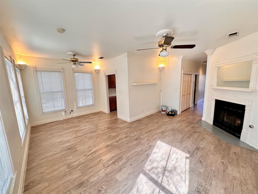 402 W 44th ST D
