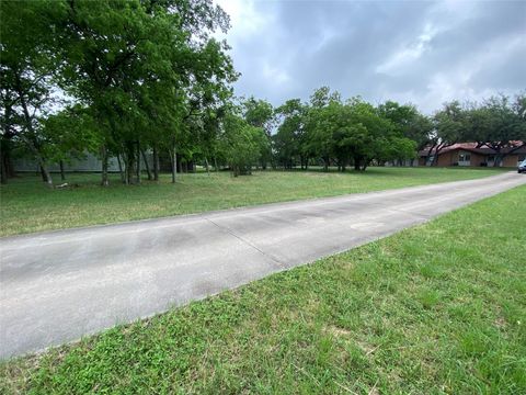 758 Live Oak ST Kyle TX 78640
