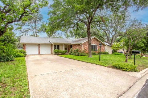 Photo of 1912 Parkside LN, Austin, TX 78745 (MLS # 5964214)