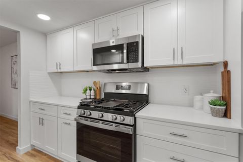 Tiny photo for 4505 Oak Creek DR, Austin, TX 78727 (MLS # 7869414)