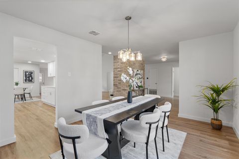 Tiny photo for 4505 Oak Creek DR, Austin, TX 78727 (MLS # 7869414)