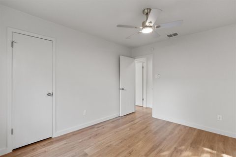 Tiny photo for 4505 Oak Creek DR, Austin, TX 78727 (MLS # 7869414)