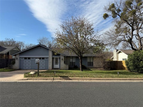 Photo of 4608 Cliffstone CV, Austin, TX 78735 (MLS # 4861773)