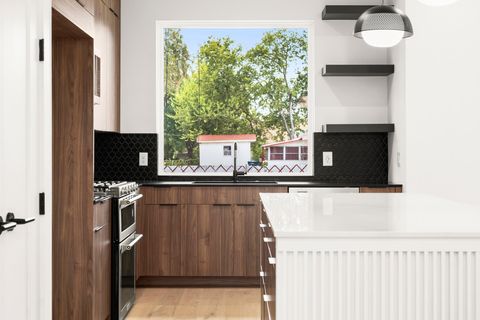 Tiny photo for 1402 Cotton ST, Austin, TX 78702 (MLS # 9987621)
