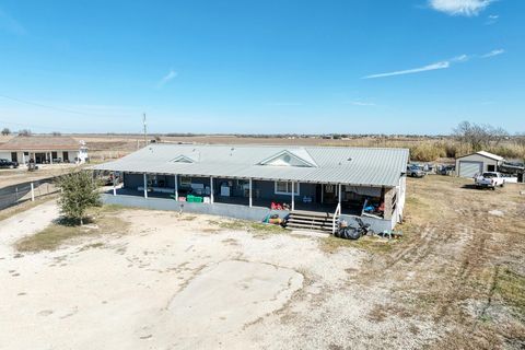 20113 Maynard CT Coupland TX 78615