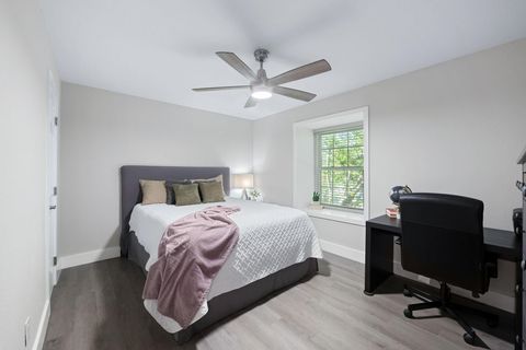 Tiny photo for 7801 Shoal Creek BLVD #203, Austin, TX 78757 (MLS # 4173495)