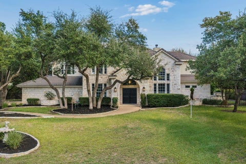 Photo of 4 Mayleaf CV, The Hills, TX 78738 (MLS # 6198879)