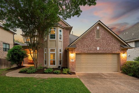 Photo of 13129 Halsell DR, Austin, TX 78732 (MLS # 4774215)