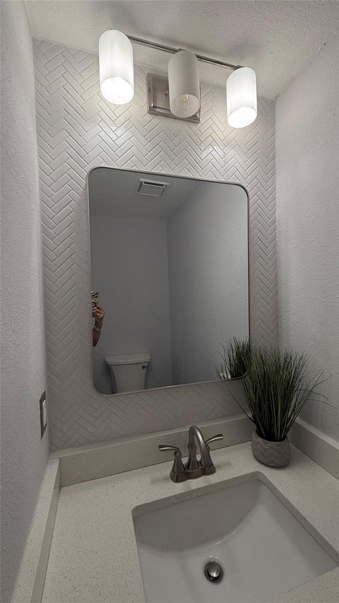 Tiny photo for 11901 Swearingen DR, Austin, TX 78758 (MLS # 7633388)