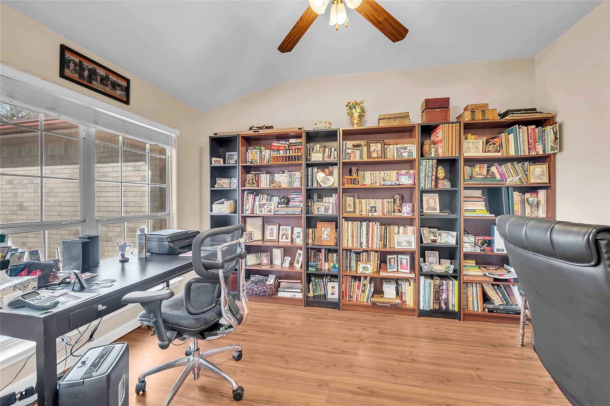 3607 Winding WAY