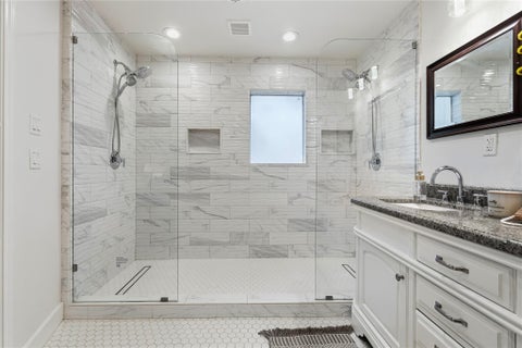 Tiny photo for 5718 Highland Hills DR, Austin, TX 78731 (MLS # 2986990)