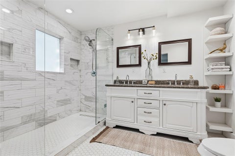 Tiny photo for 5718 Highland Hills DR, Austin, TX 78731 (MLS # 2986990)