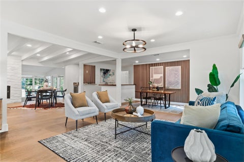 Photo of 5718 Highland Hills DR, Austin, TX 78731 (MLS # 2986990)