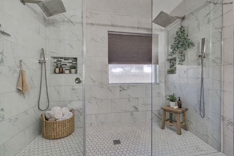 5908 Krinan CT Austin TX 78754