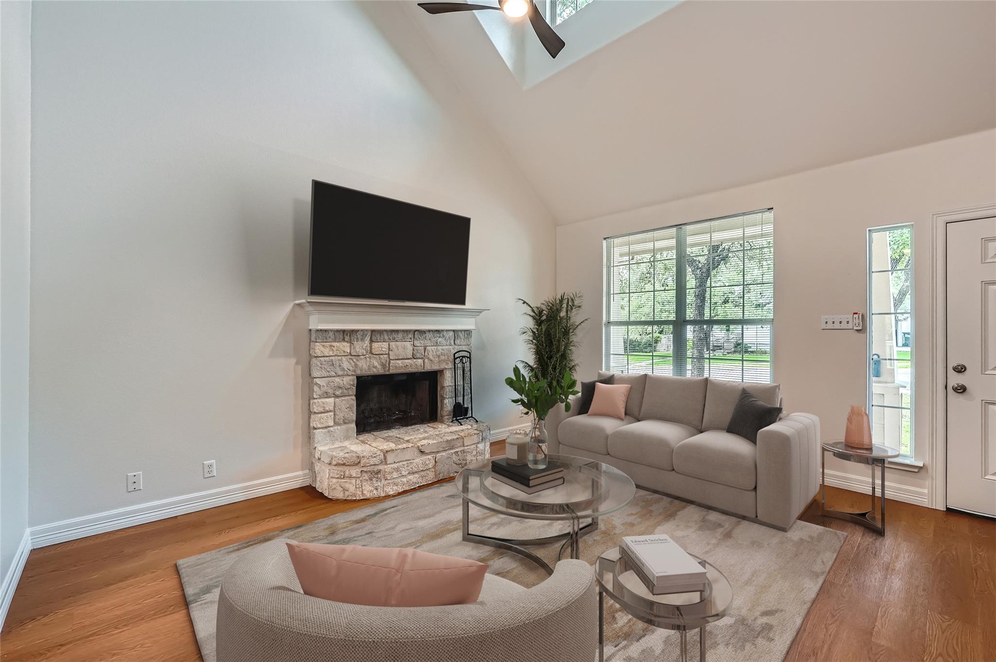 2033 Northview DR
