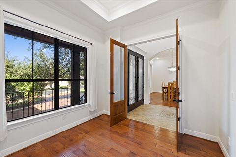 Tiny photo for 41 Tiburon DR, The Hills, TX 78738 (MLS # 8986199)