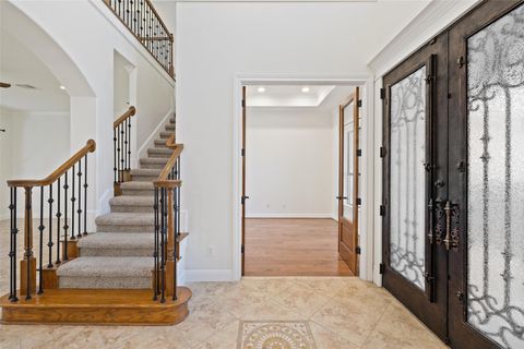 Tiny photo for 41 Tiburon DR, The Hills, TX 78738 (MLS # 8986199)