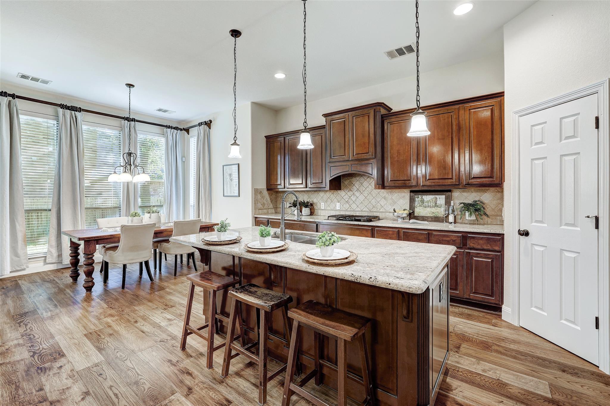 3600 Alexandrite WAY