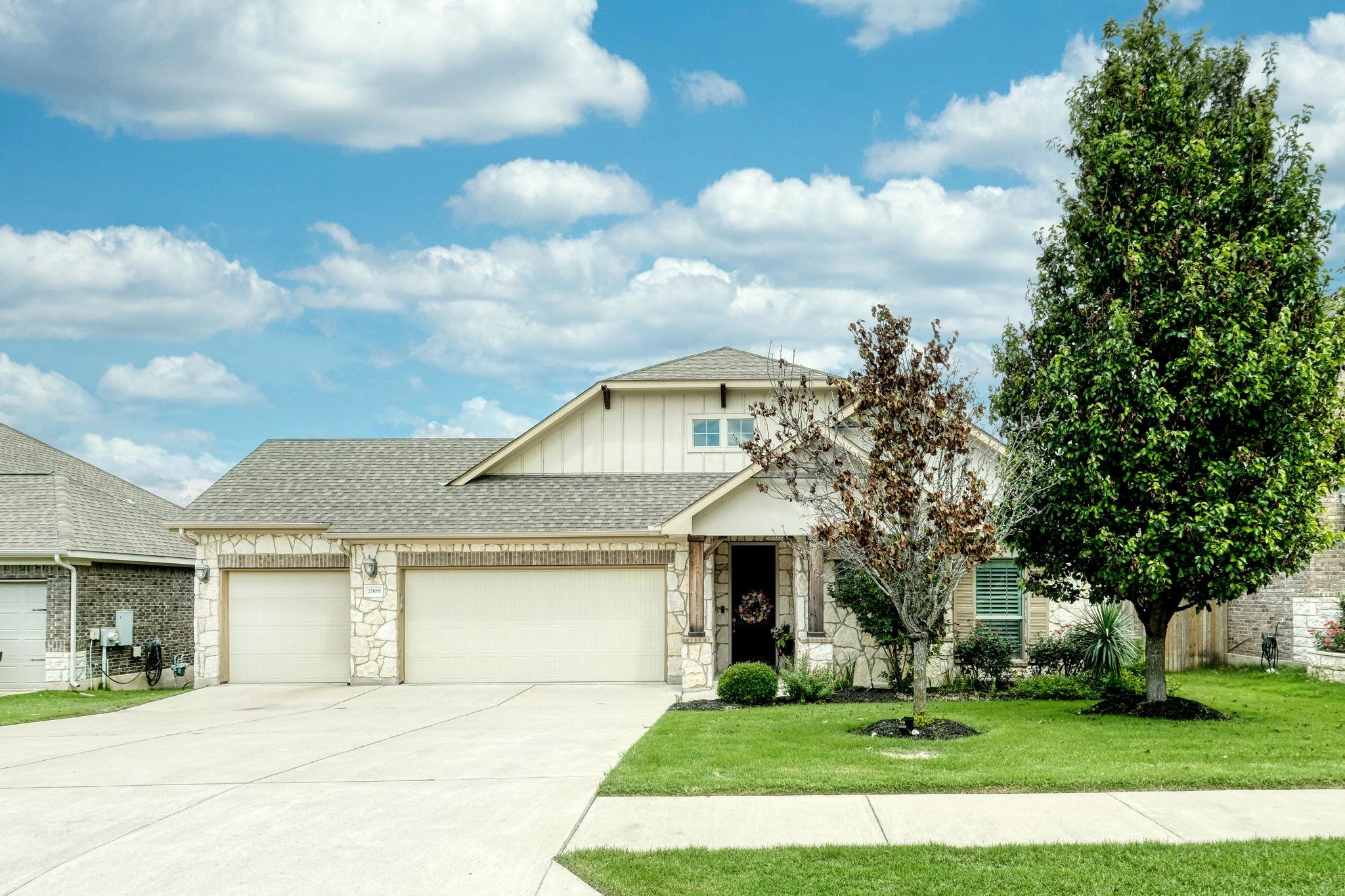 2909 Saint Paul Rivera