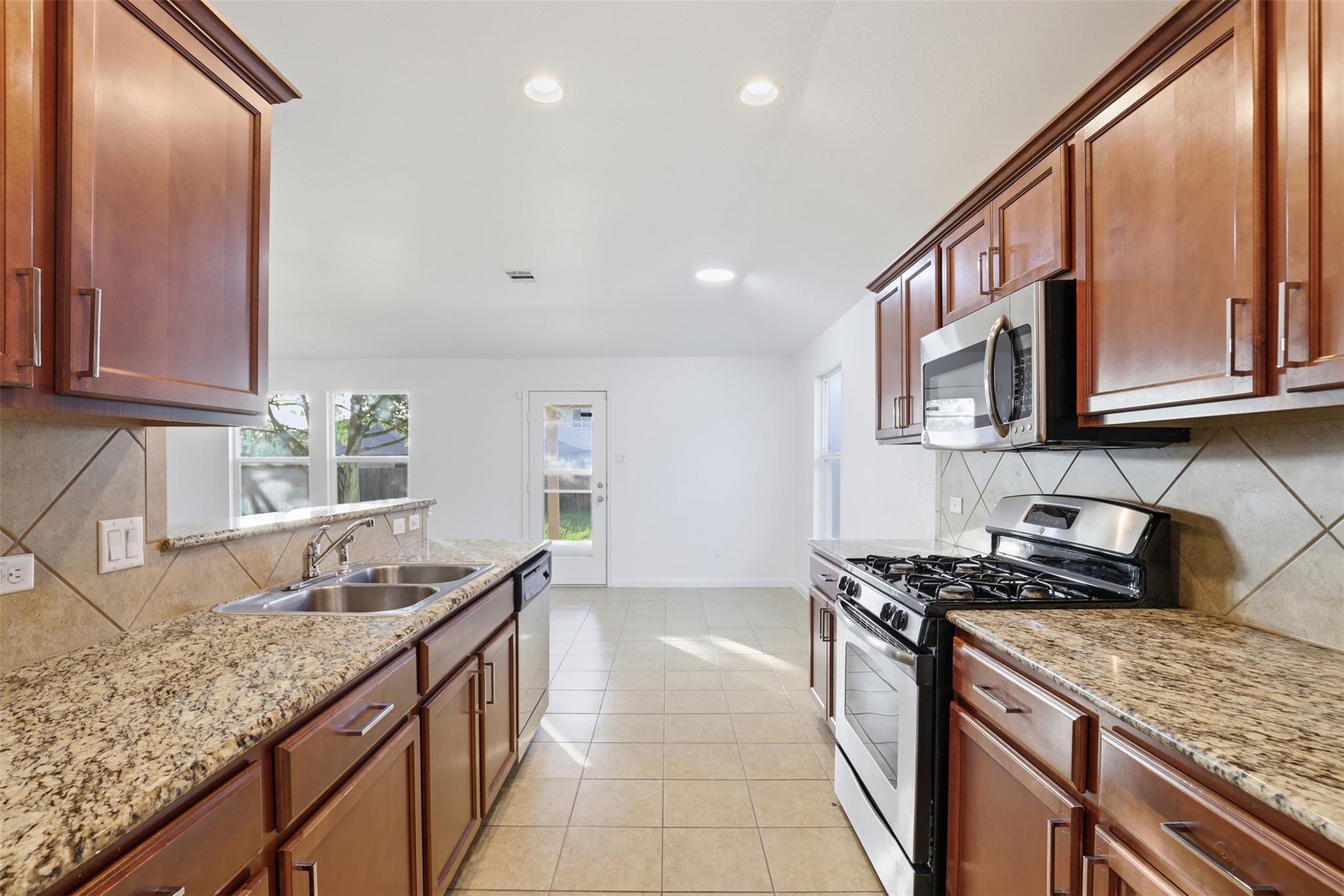 448 Nottingham LOOP