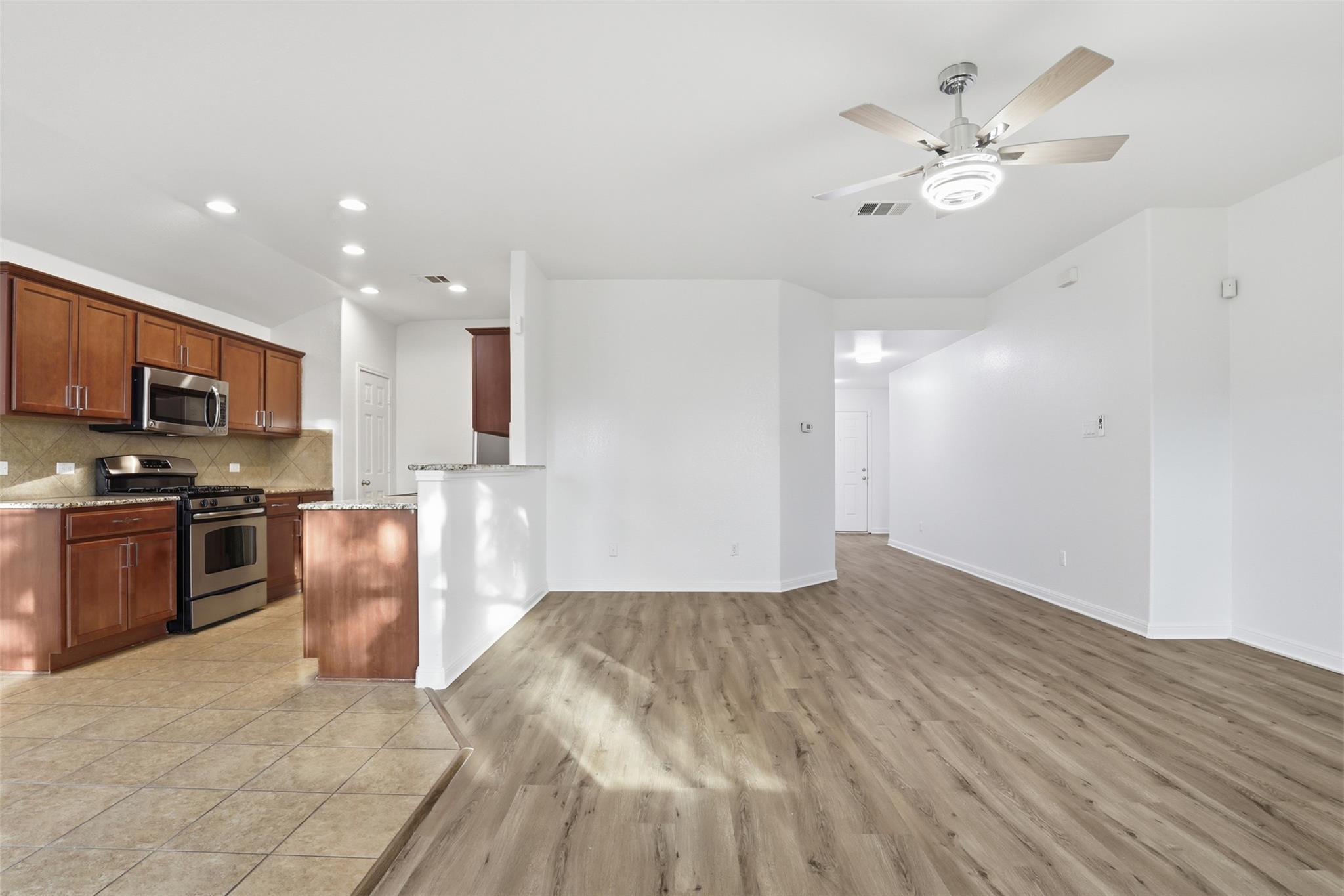 448 Nottingham LOOP
